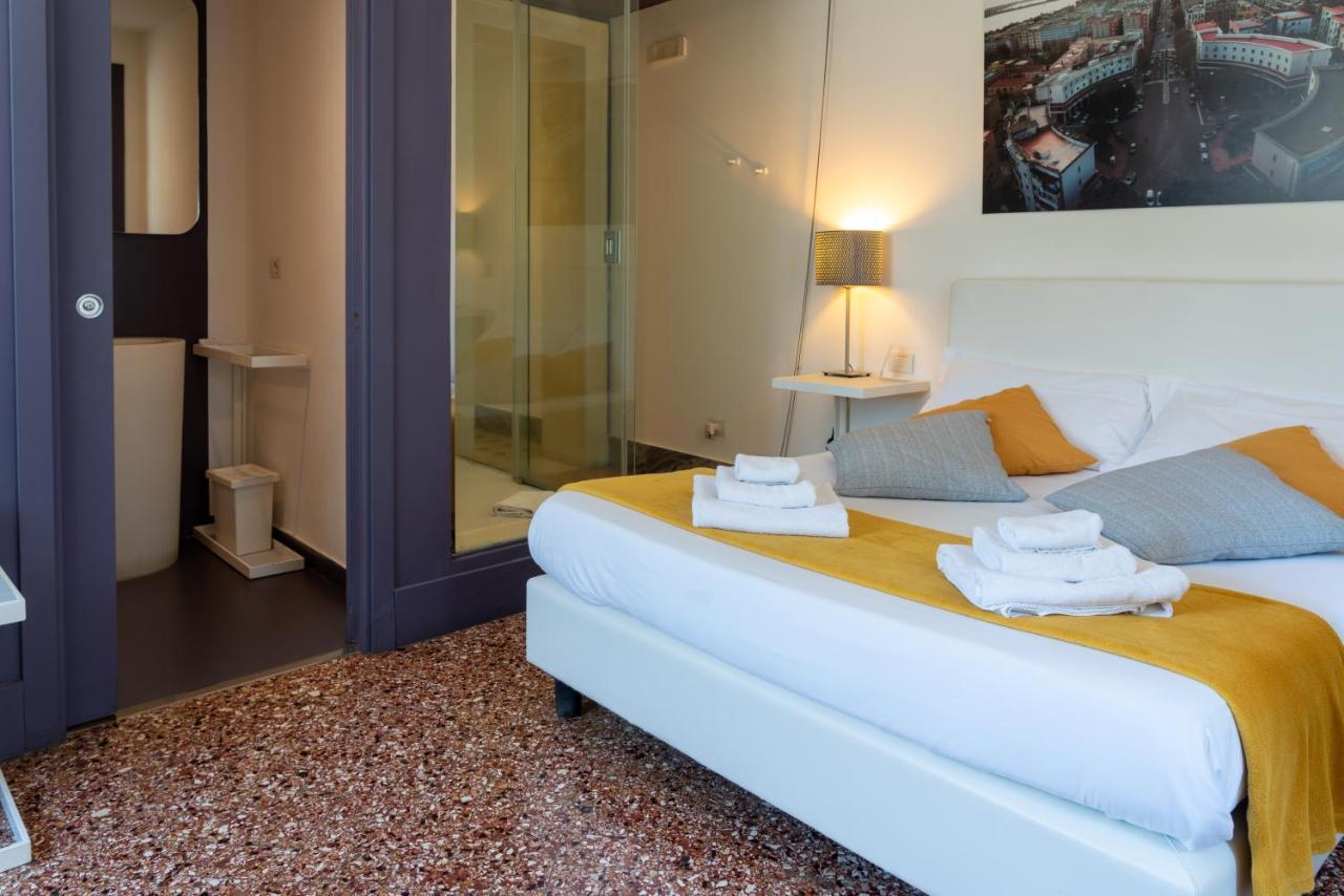 Pensión Le Stanze Di Piazza Cairoli 3*