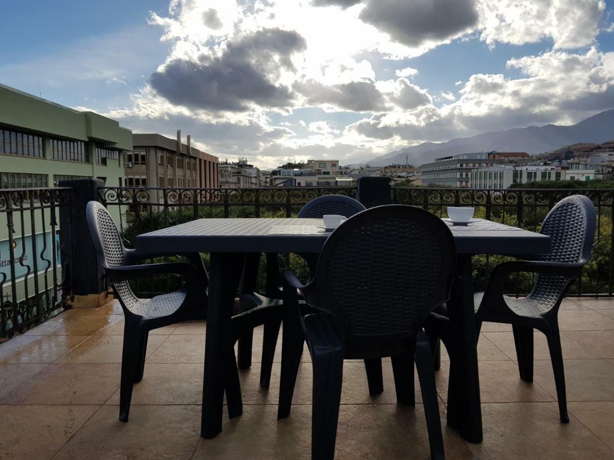 Le Stanze Di Piazza Cairoli Pensión Mesina